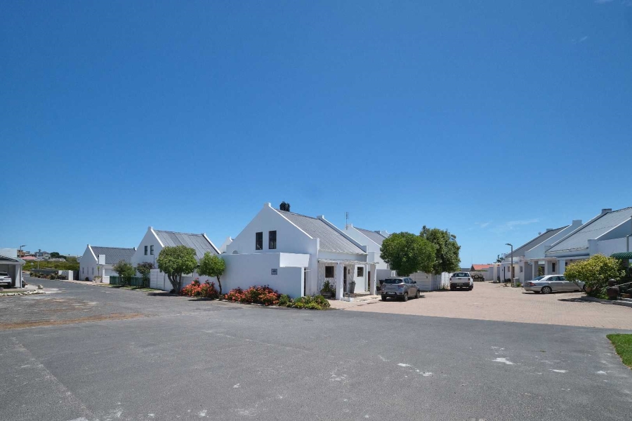 3 Bedroom Property for Sale in Yzerfontein Western Cape